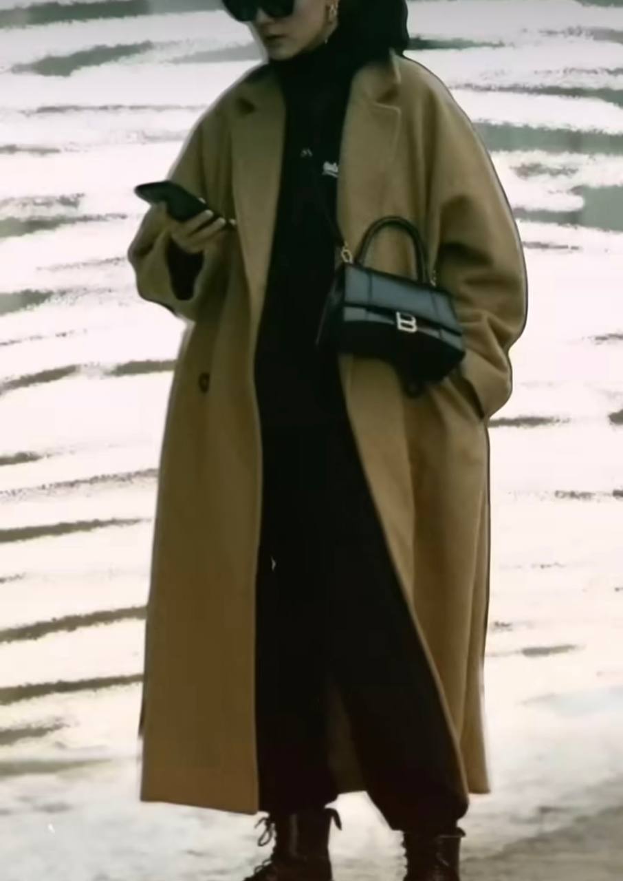 Андре Тан назвал главные тренды верхней одежды: фотоподборка